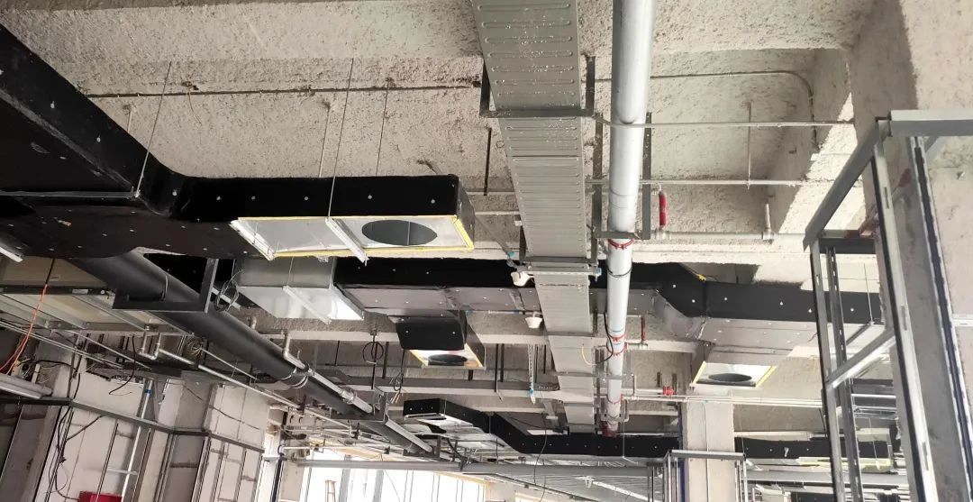 在設(shè)計(jì)師的工作中，客戶都有一定的知識(shí)水平