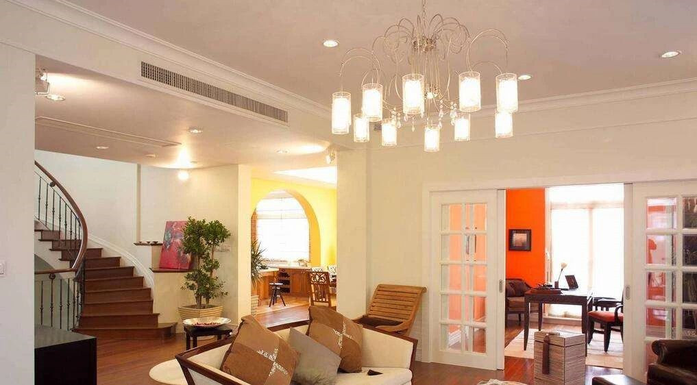 在設(shè)計(jì)師的工作中，客戶都有一定的知識水平