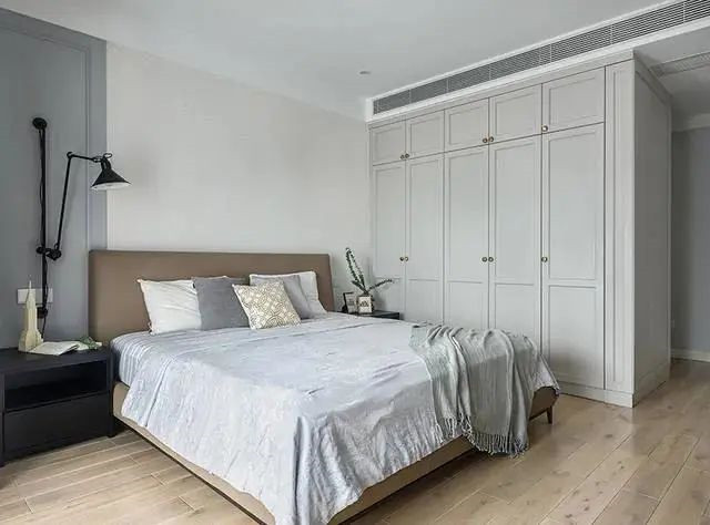 在設(shè)計(jì)師的工作中，客戶都有一定的知識(shí)水平