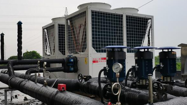 在設(shè)計(jì)師的工作中，客戶都有一定的知識水平