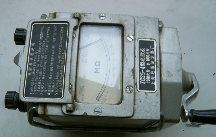 在設(shè)計(jì)師的工作中，客戶都有一定的知識(shí)水平