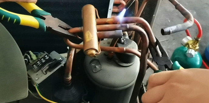 在設(shè)計師的工作中，客戶都有一定的知識水平