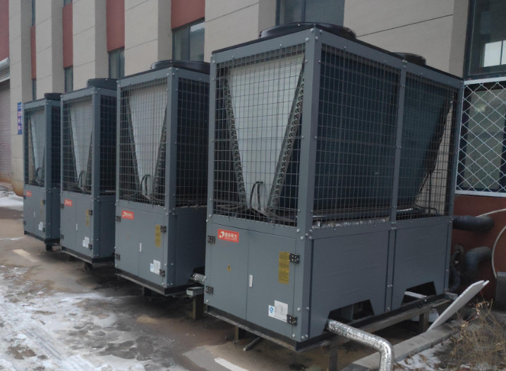 在設(shè)計(jì)師的工作中，客戶都有一定的知識水平